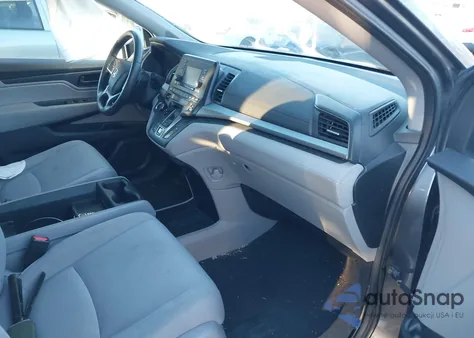 2018 Honda Odyssey Lx z USA, uszkodzony, nr VIN 5FNRL6H28JB075958